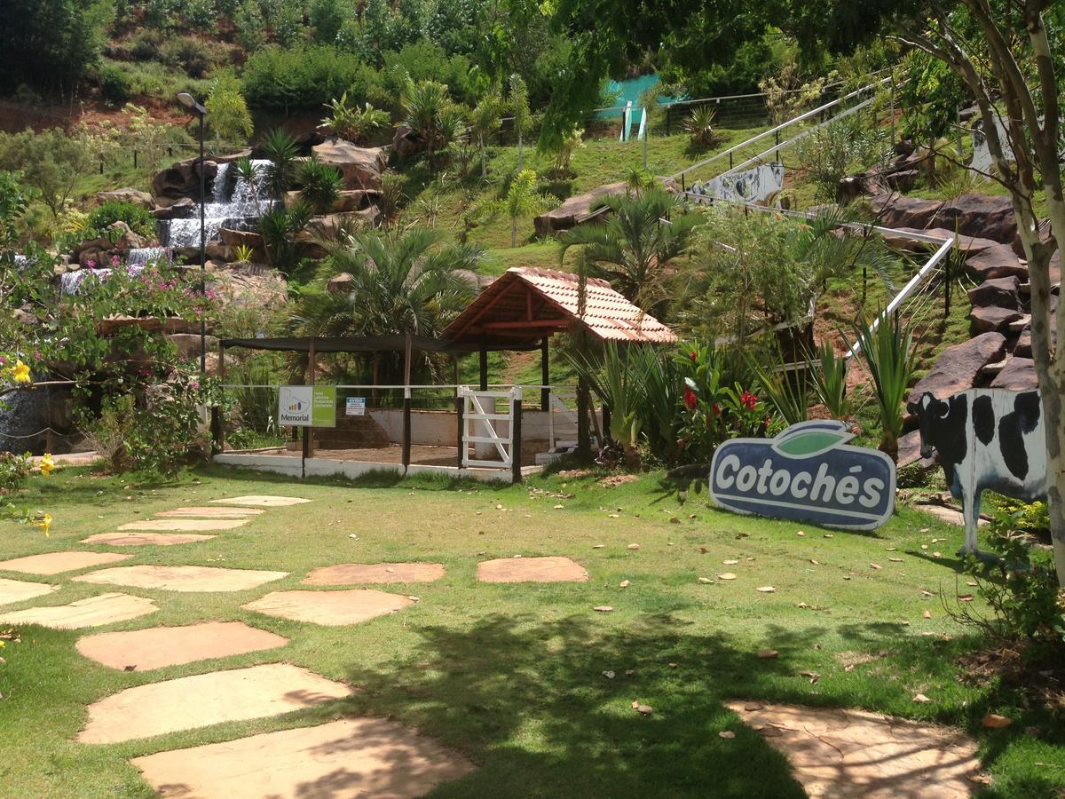 Hotel Cotoches Abre Campo Buitenkant foto